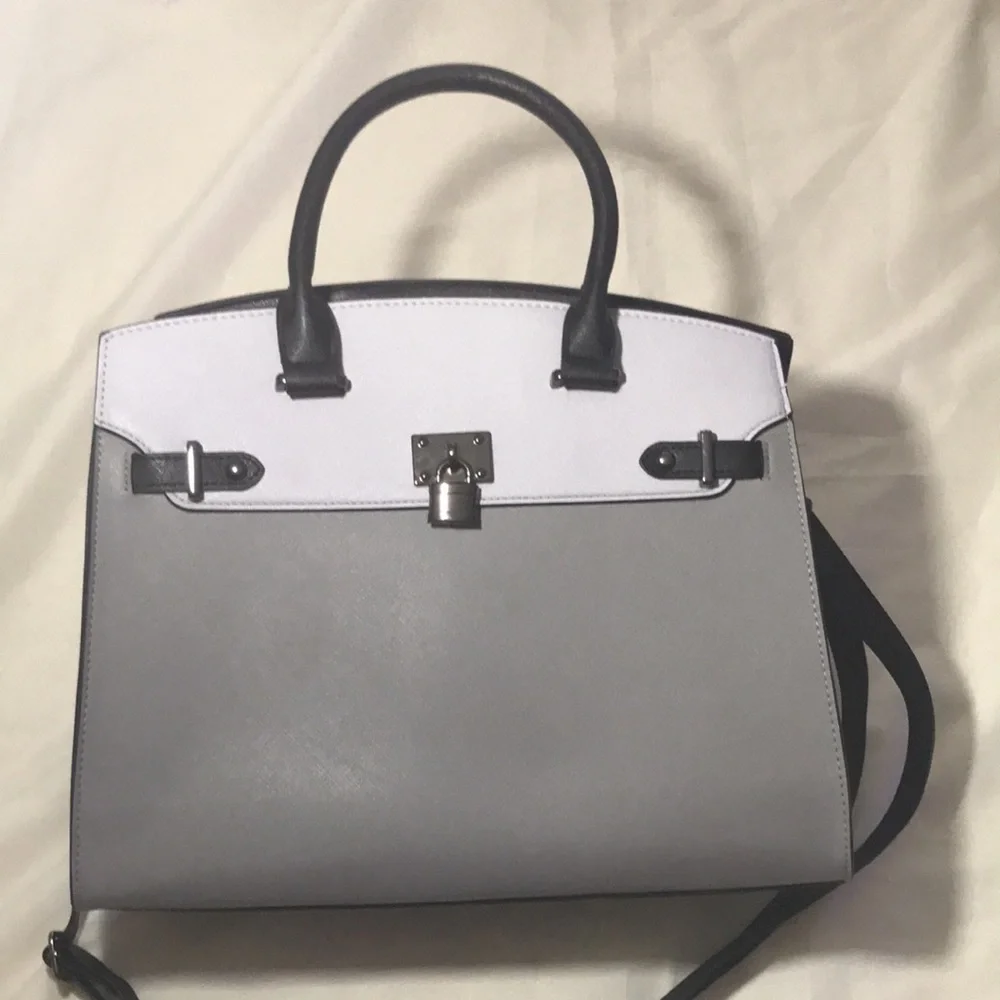 Bag - Picture 3 of 16